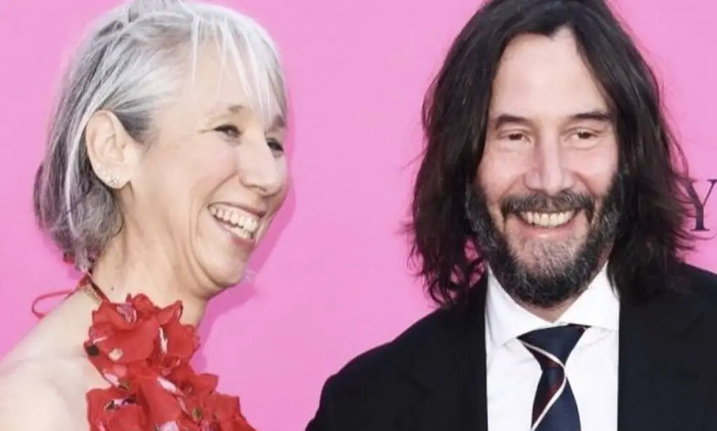 Keanu Reeves Speaks To His Older Bride: “I Want To Share My Life With Her”