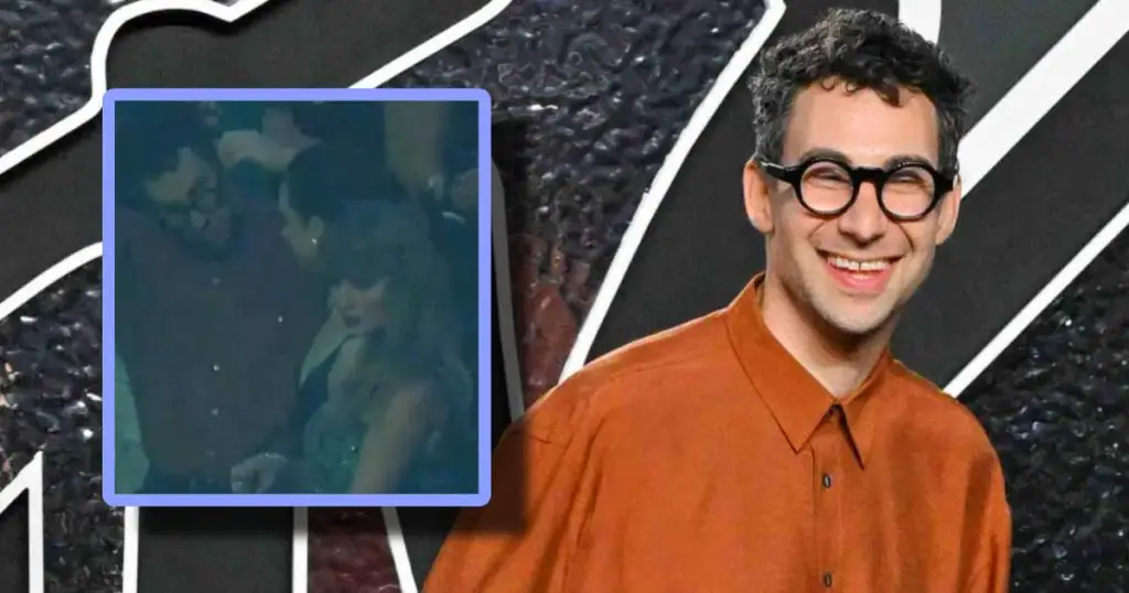 Um, people think Jack Antonoff put AirPods in during Katy Perry’s VMAs performance?